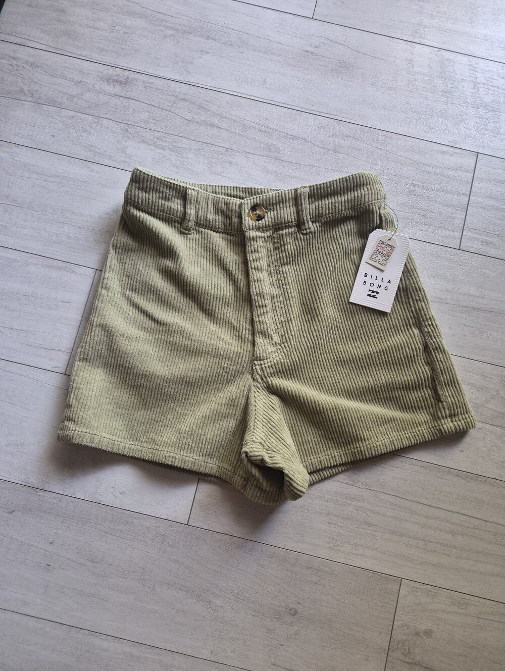 BILLABONG NEW Free Fall Corduroy Shorts